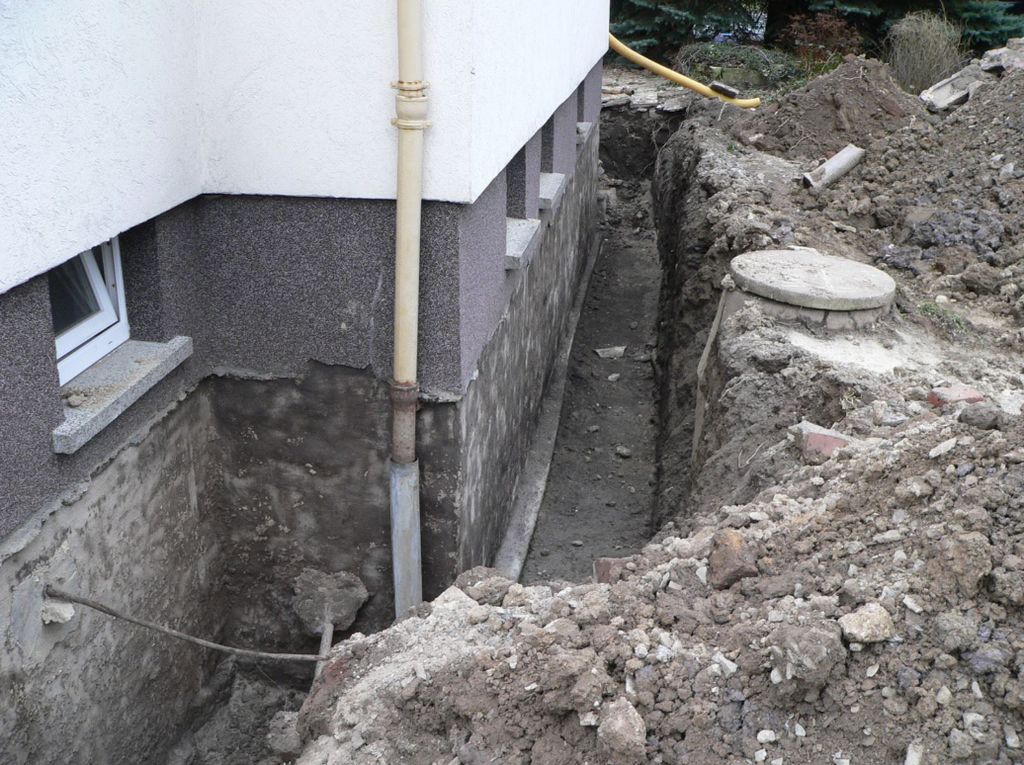 Kleinbaggerarbeiten Wien – Minibagger im Kleingartenverein bei Kellerausschachtung