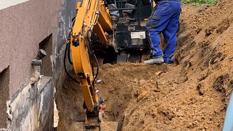 Wasser im Keller: Kellerwand freilegen in 1080 Wien Josefstadt