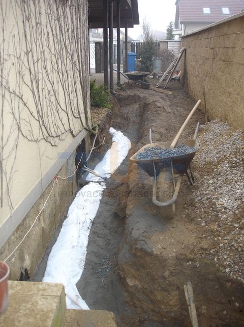 Wasser im Keller – Keller ausschachten und Drainage vorbereiten