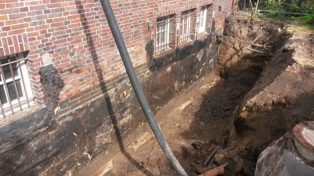 Baggerarbeiten Wien und Niederösterreich – Erdbewegungen und Aushubarbeiten für Kellerausschachtung